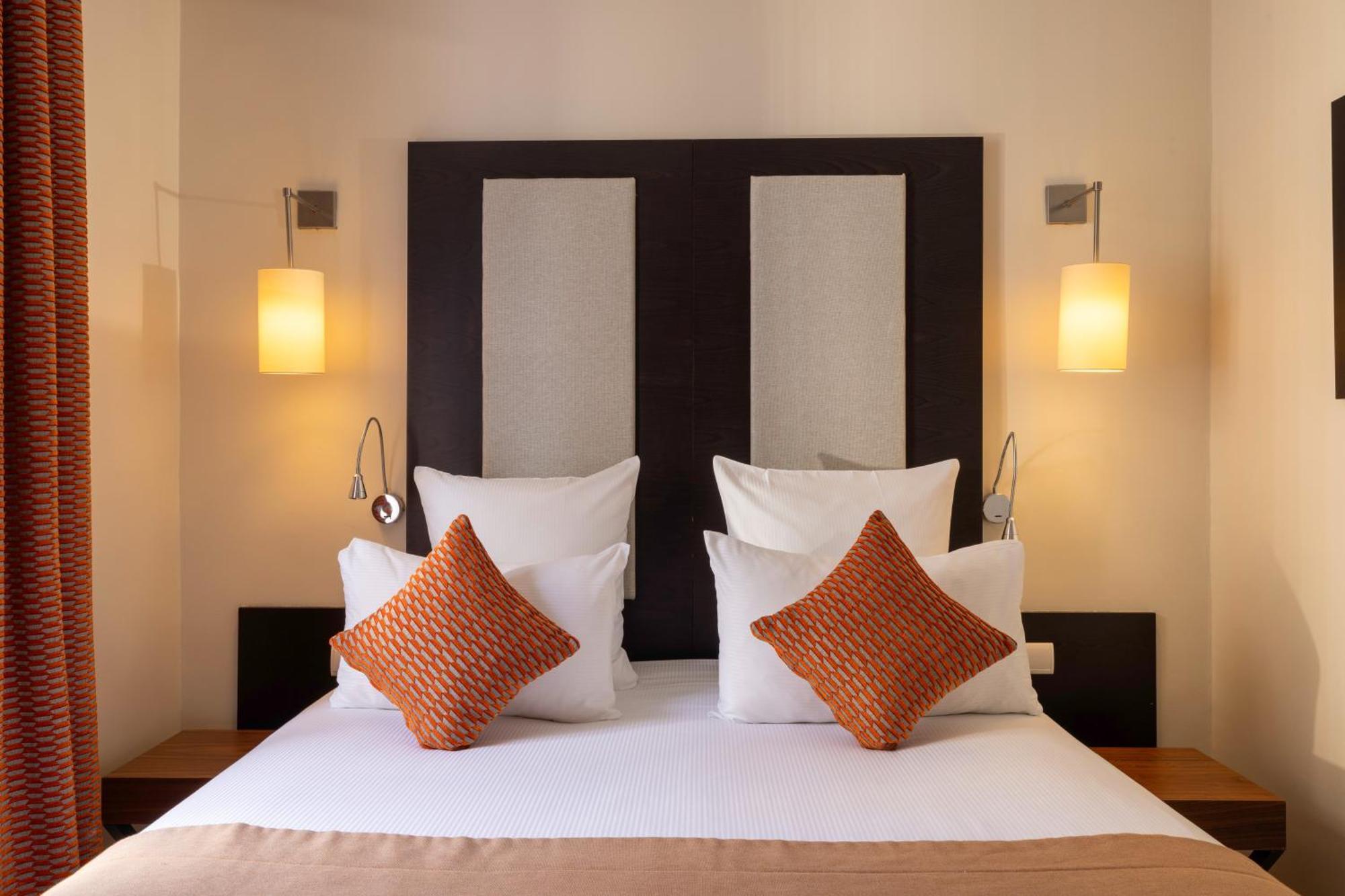 Hotel Elysees Bassano Parijs Buitenkant foto